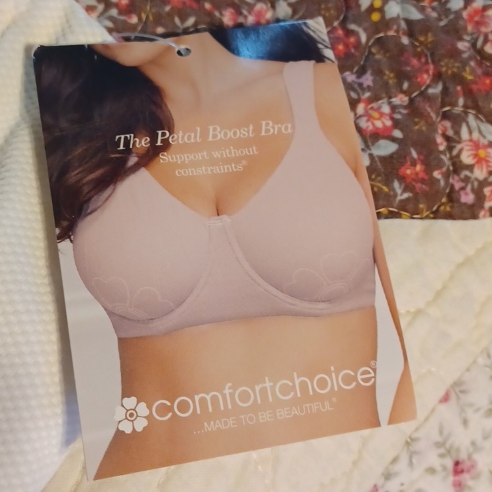 Comfort choice petal boost bra size 48b white  nwt